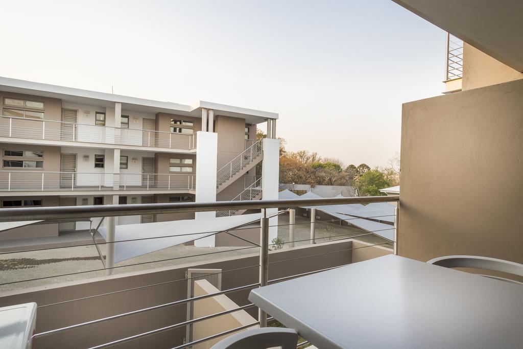 C.A.G - Upper East Side Apartment Sandton Ruang foto