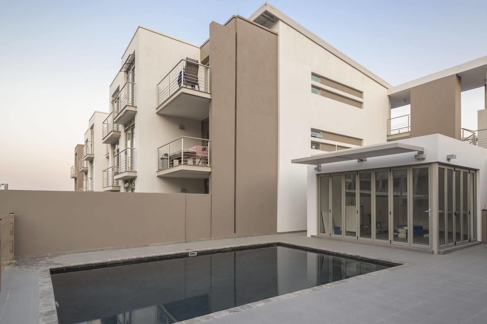 C.A.G - Upper East Side Apartment Sandton Bagian luar foto
